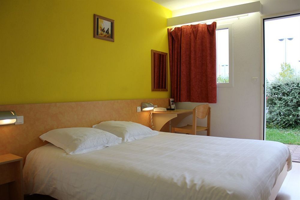 The Originals Access, Hotel Saint-Flour מראה חיצוני תמונה